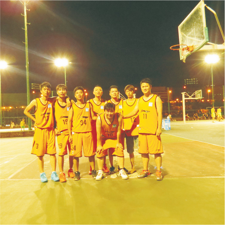 公司陳泊璁副總經(jīng)理帶隊的公司軍團(tuán)籃球隊.jpg